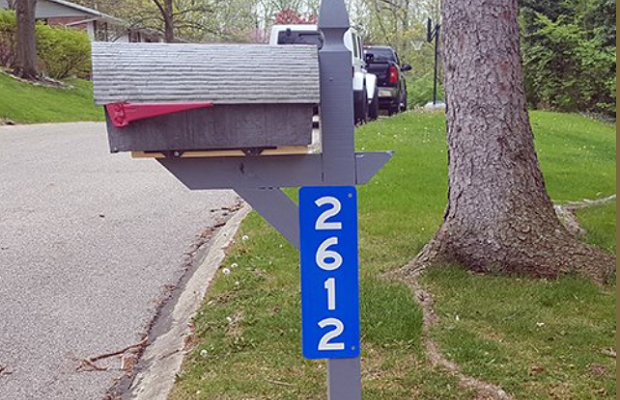 Lansing Fire Department selling house number signs to increase visibility